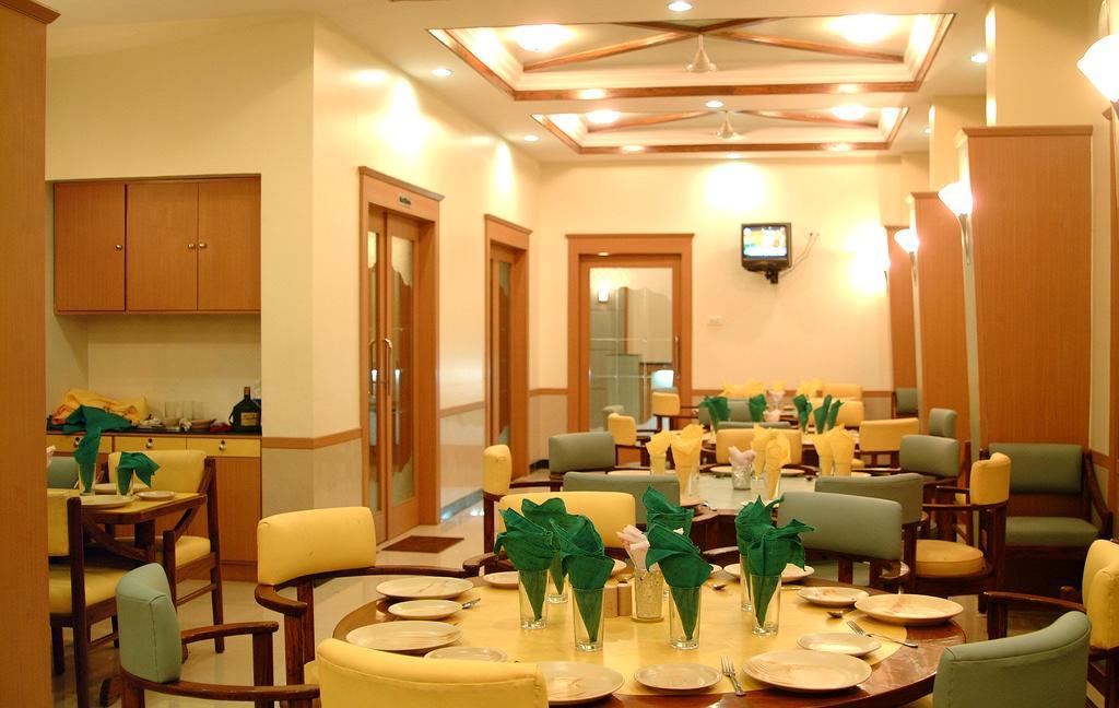 Hotel Ravikiran Alibaug Алибаг Экстерьер фото