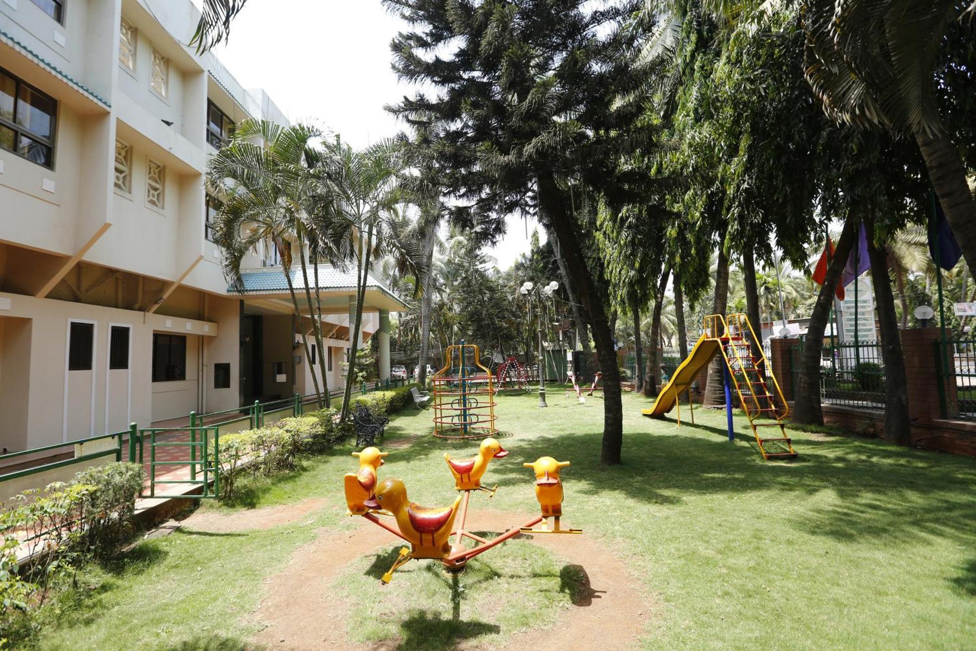 Hotel Ravikiran Alibaug Алибаг Экстерьер фото