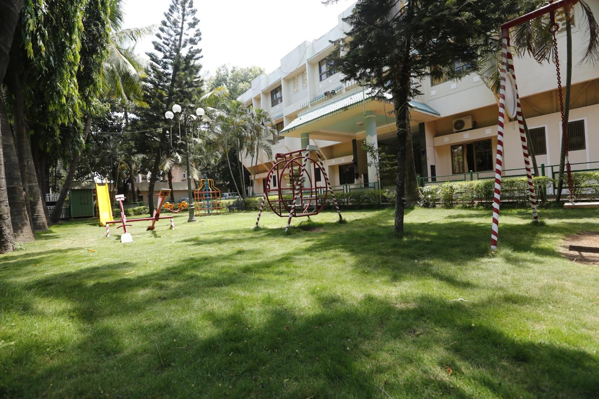 Hotel Ravikiran Alibaug Алибаг Экстерьер фото
