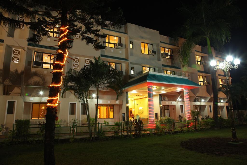 Hotel Ravikiran Alibaug Алибаг Экстерьер фото